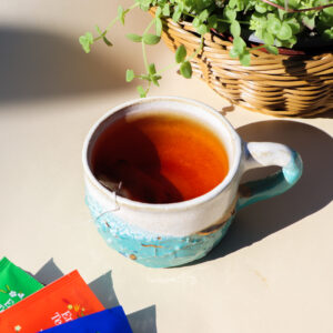 Ven a Mystic a disfrutar de nuestras maravillosas selecciones de té.